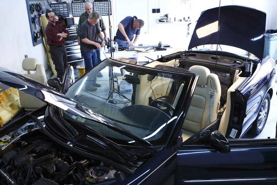 Chrysler Sebring disassembled